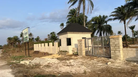 Emerald Gardens Phase 1 Gatehouse and Fence